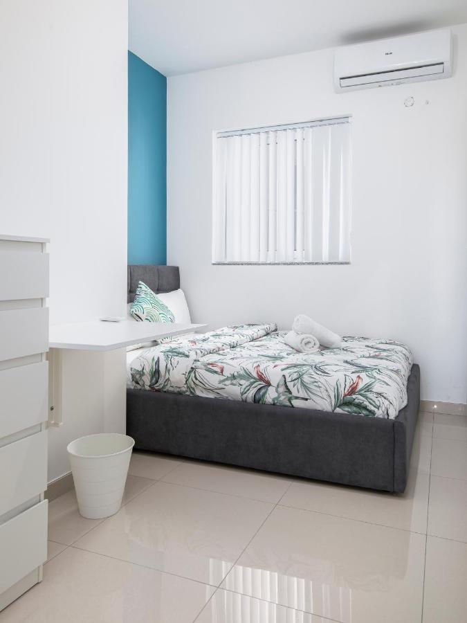 Spacious, Modern & Cosy 2 Bedroom 2 Bathroom Apartment - St. Julians Saint Julian's Екстериор снимка