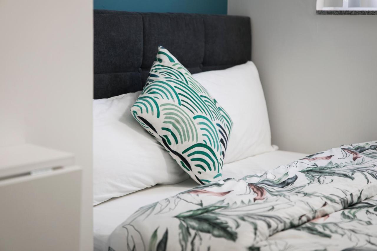Spacious, Modern & Cosy 2 Bedroom 2 Bathroom Apartment - St. Julians Saint Julian's Екстериор снимка